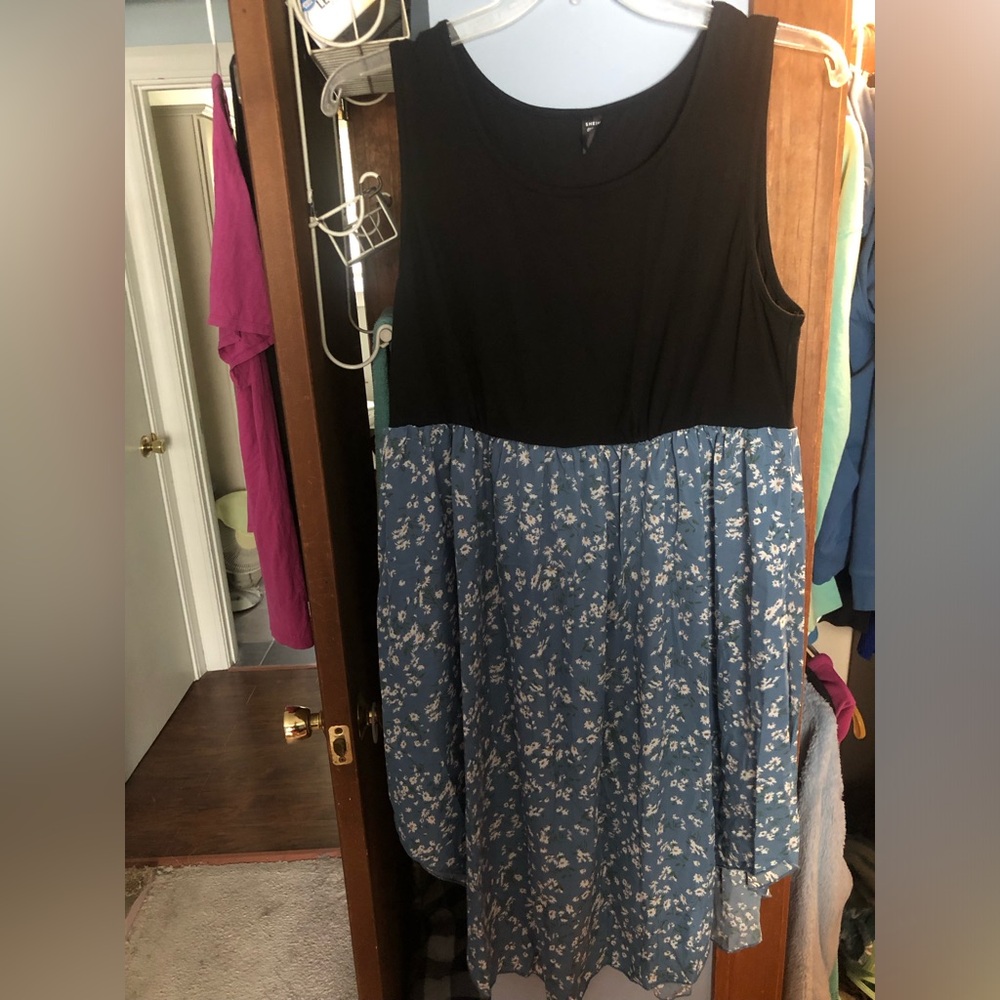 SHEIN Black and Blue Floral Dress